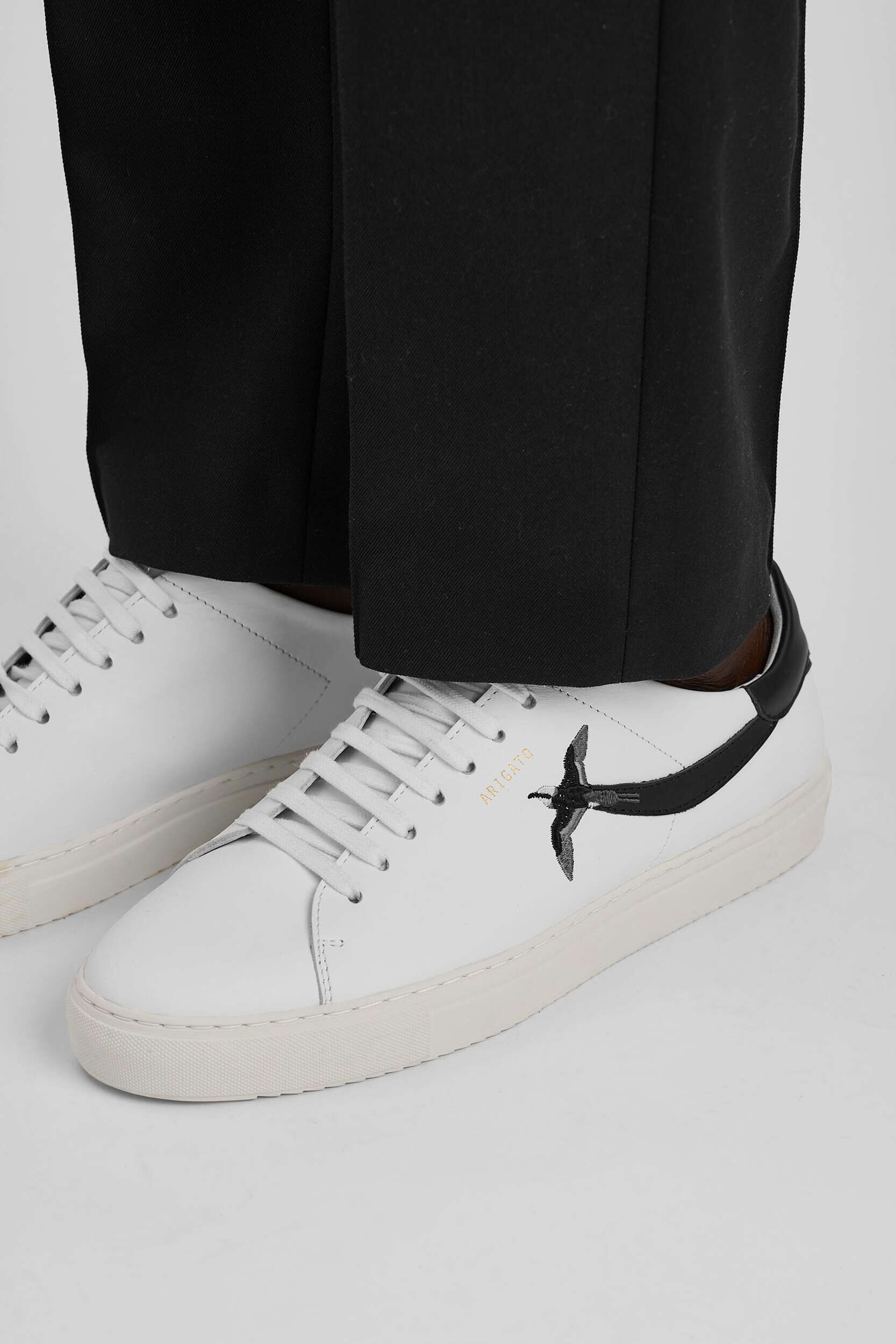 Clean 90 Stripe B Bird Sneaker - Image 9