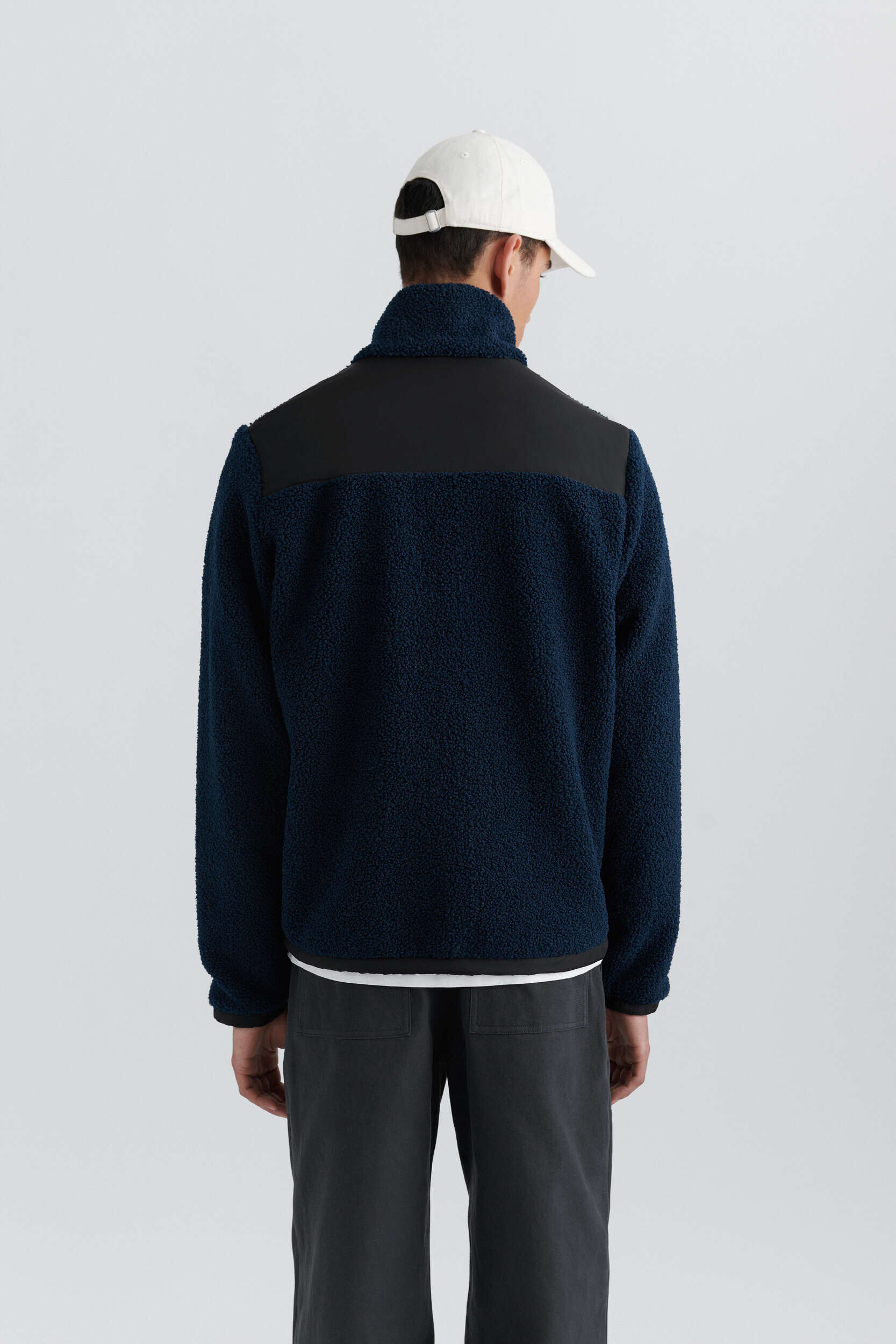 Billie Fleece Jacket - Image 3